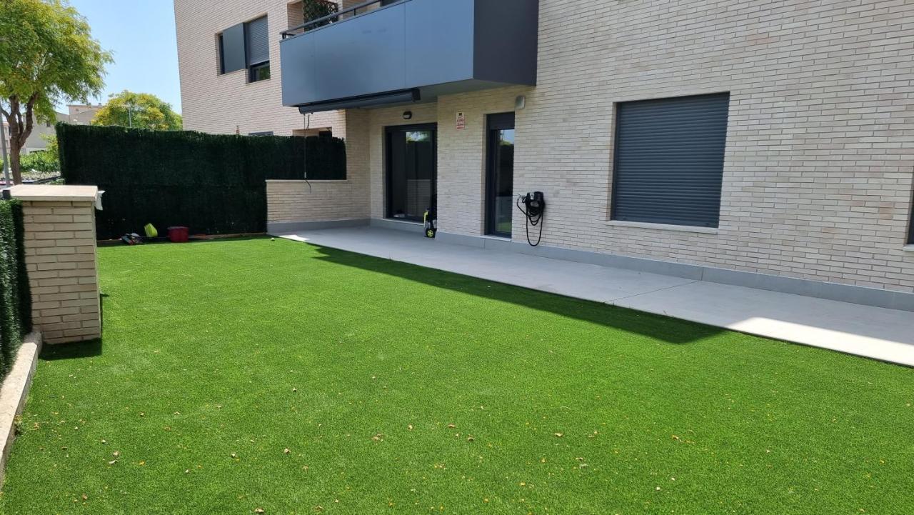 Apartamento Diseno Con Jardin Privado A 100 Metros Del Mar Torredembarra Buitenkant foto