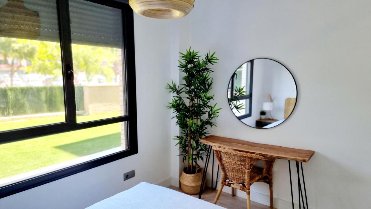 Apartamento Diseno Con Jardin Privado A 100 Metros Del Mar Torredembarra Buitenkant foto